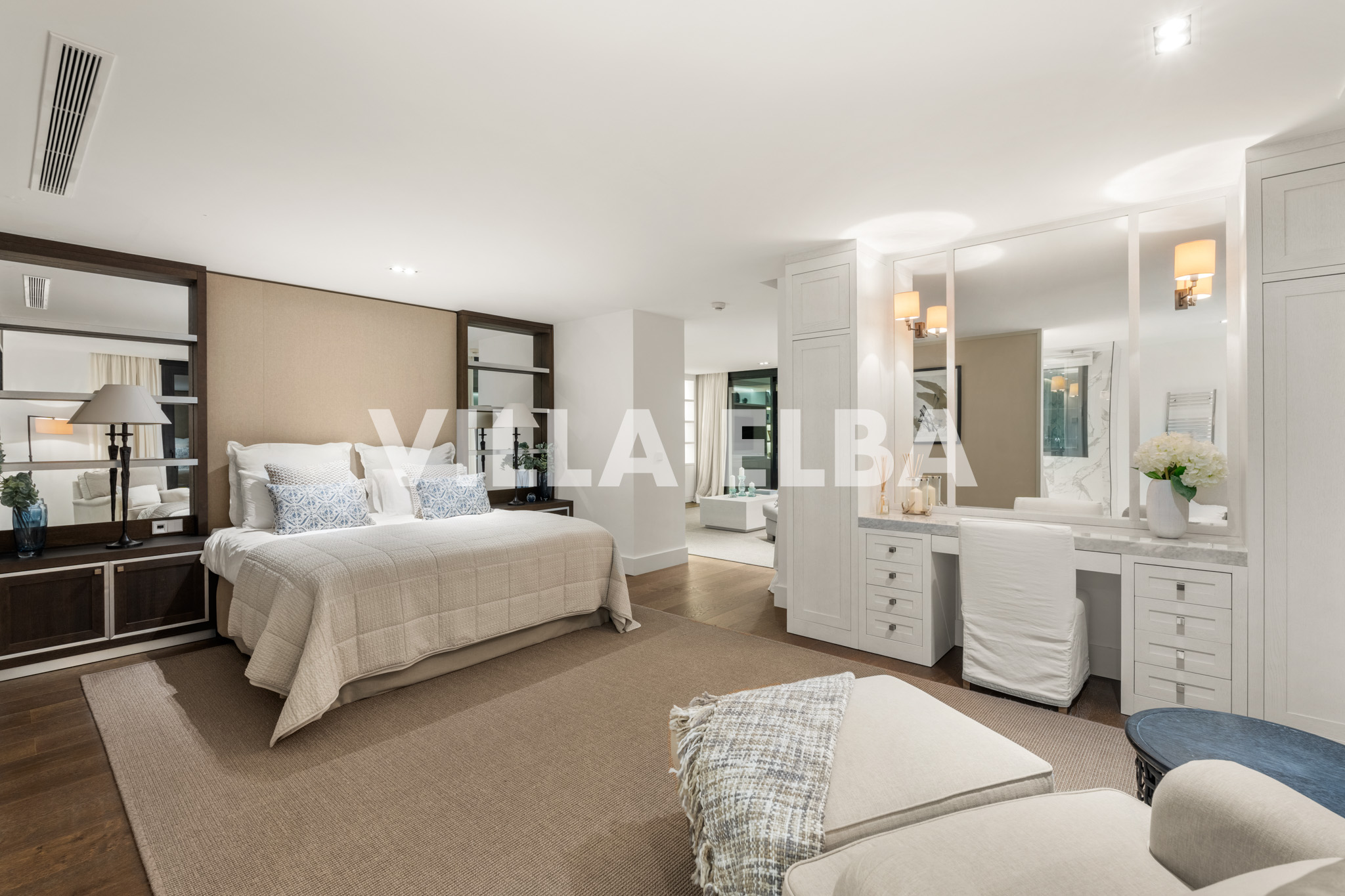 Frontline Golf Renovated Luxury Villa in Los Naranjos, Nueva Andalucía